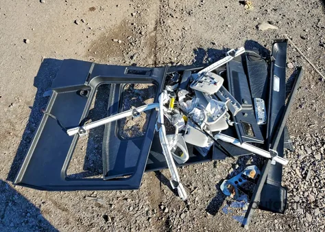 2013 Mercedes-Benz G 550 из США, поврежденный, VIN WDCYC3HF8DX200166